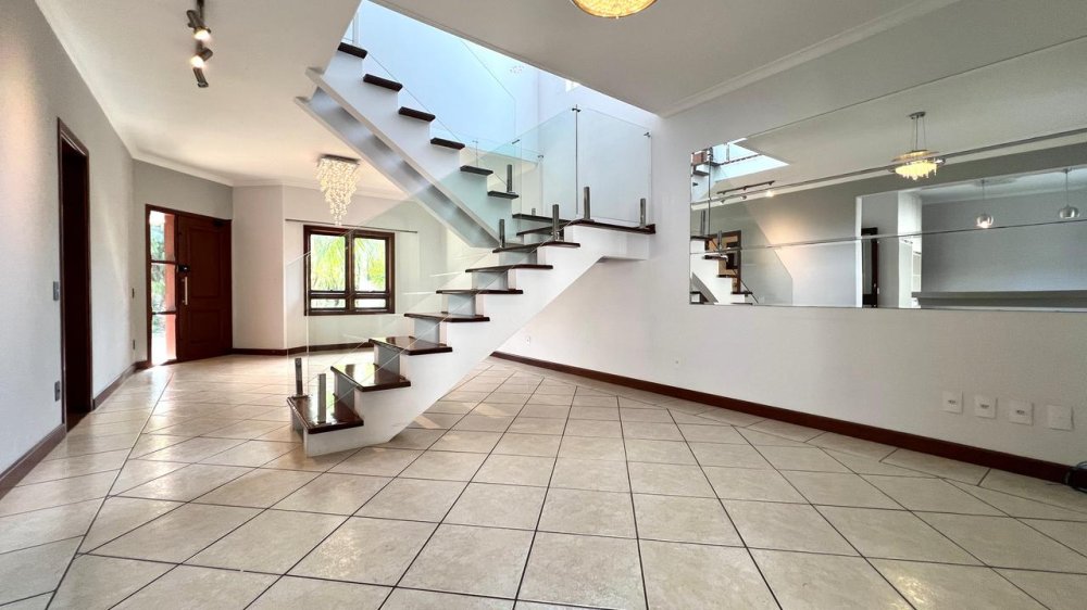 Casa em Condomnio - Aluguel - Pinheirinho - Vinhedo - SP